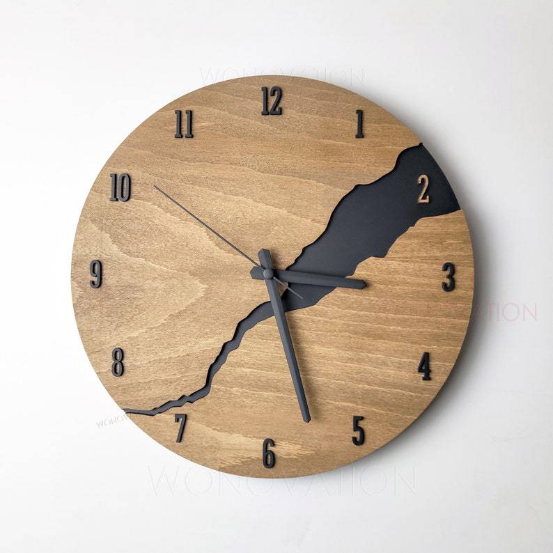 Modern Home Creative Crack Simple Wooden Wall Clock