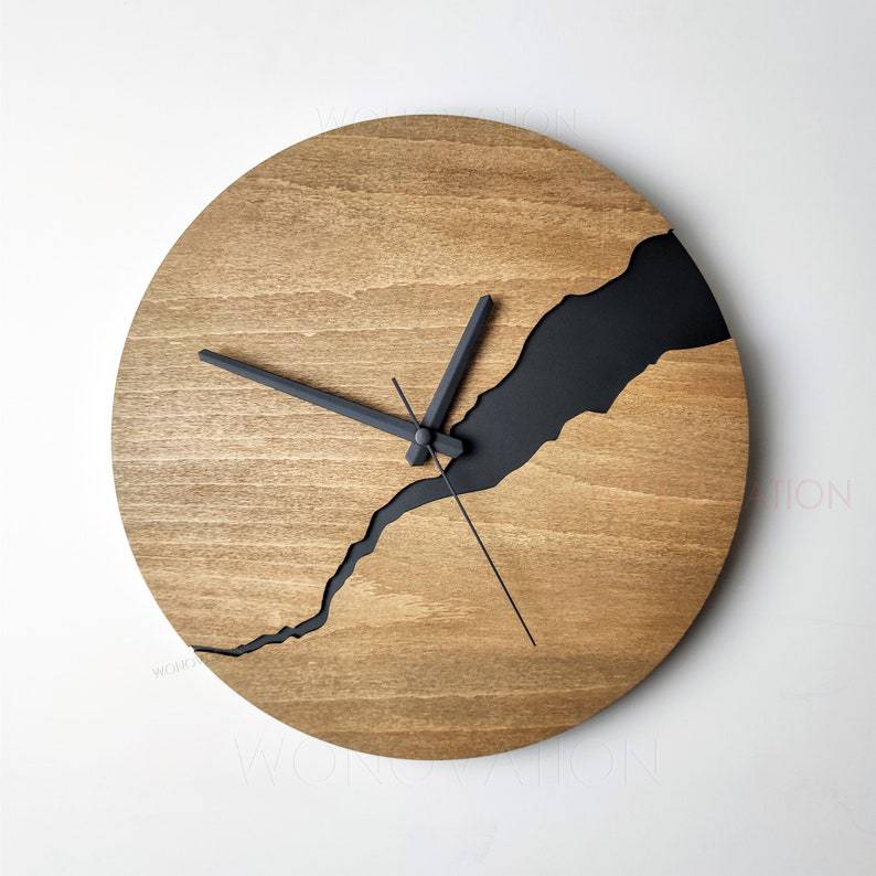 Modern Home Creative Crack Simple Wooden Wall Clock